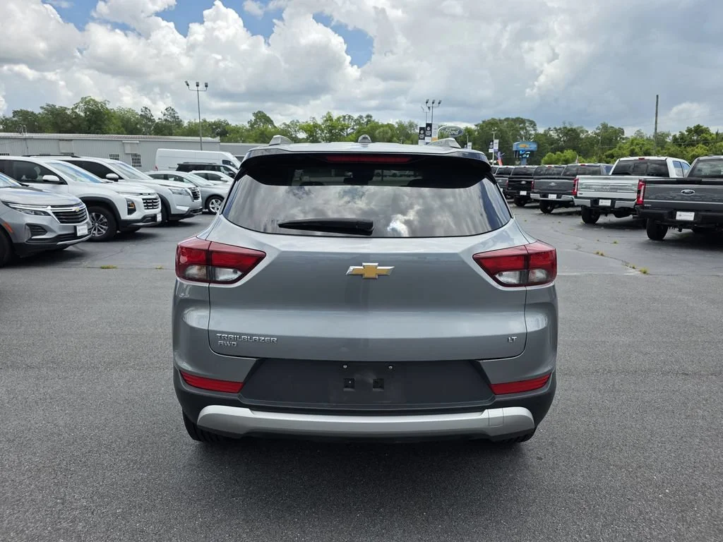 Used 2024 Sterling Gray Metallic Chevrolet LT image 4