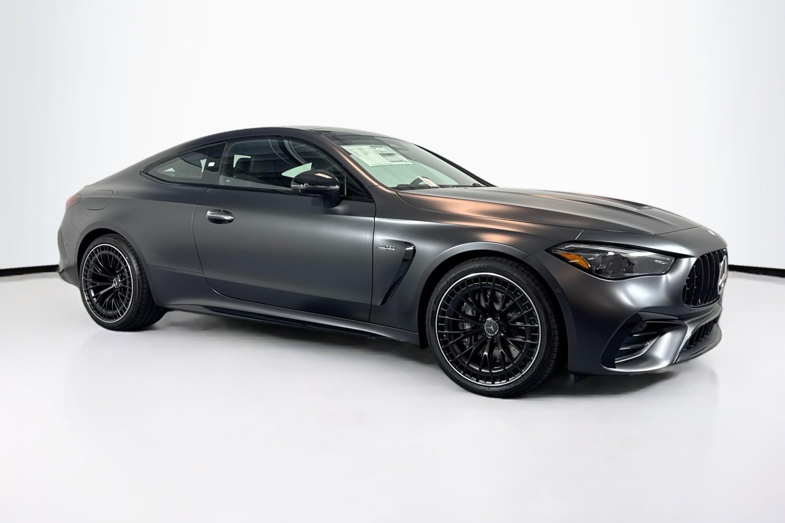 New 2026 Manufaktur Graphite Grey Magno Mercedes-Benz AMG® CLE 53 image 3