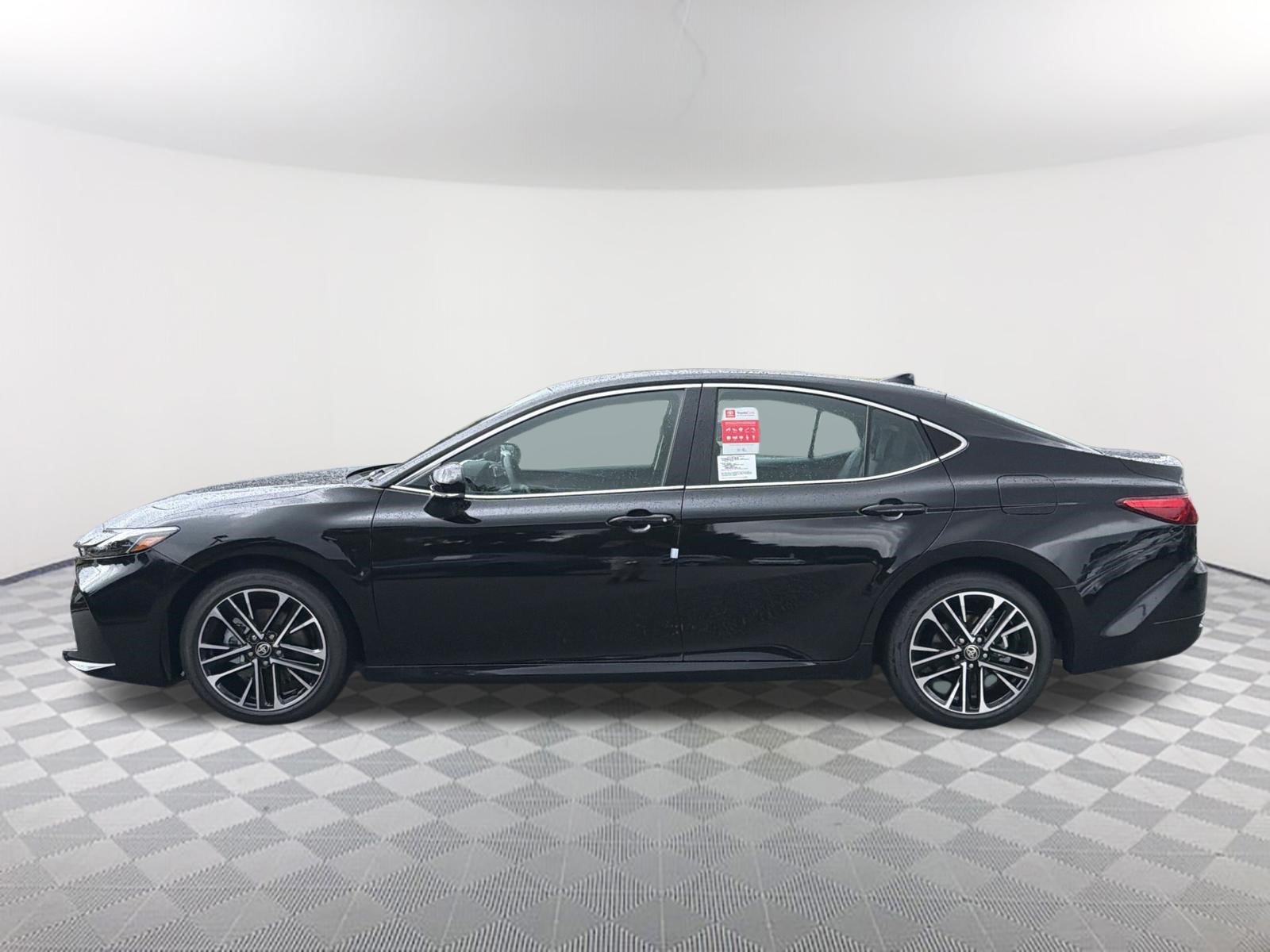 New 2026 Midnight Black Metallic Toyota XLE image 4