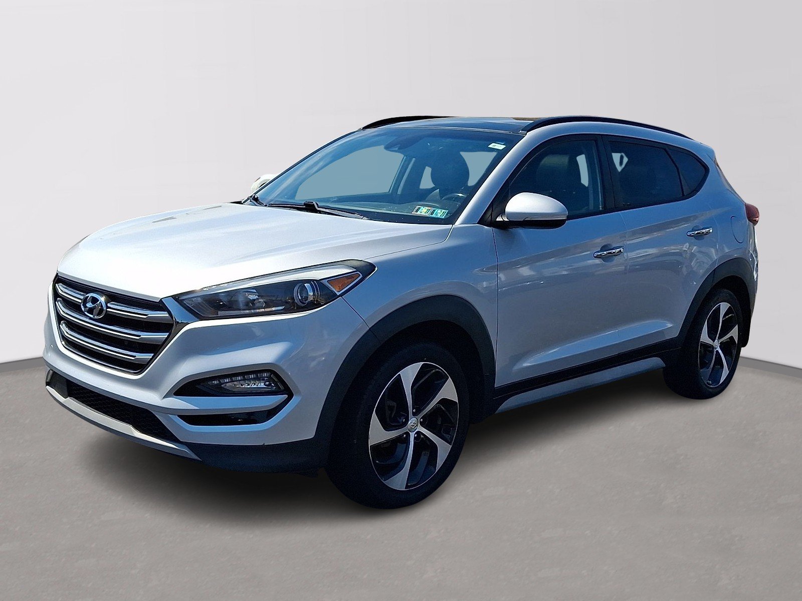 Used 2018 Molten Silver - T8T Hyundai Limited image 3