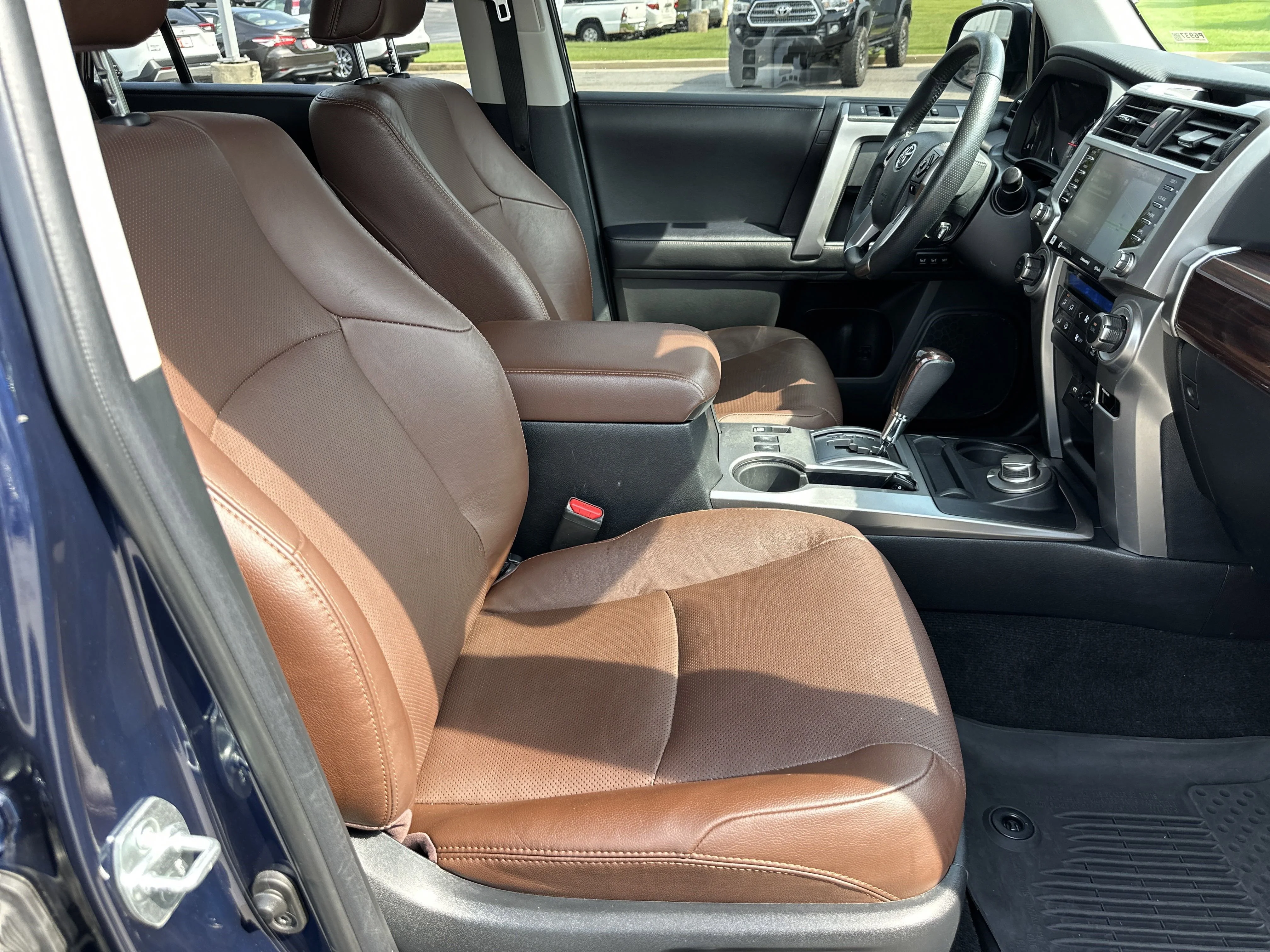 2022 Toyota 4Runner Limited - Photo 13
