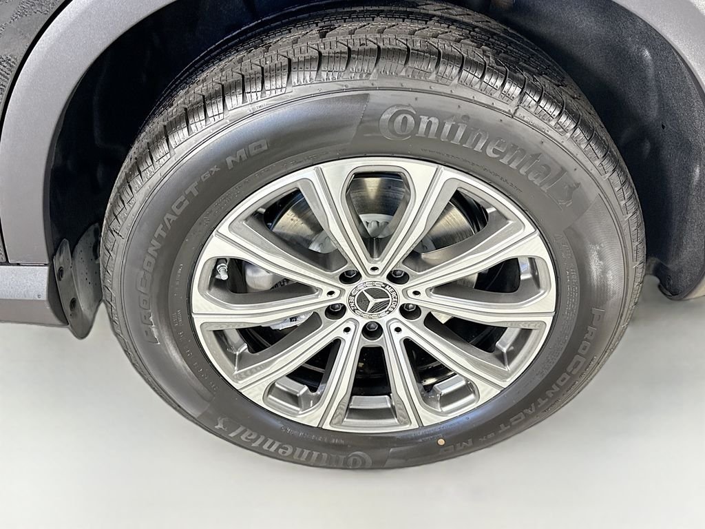 Certified Used 2026 Black Mercedes-Benz GLC 300 image 29
