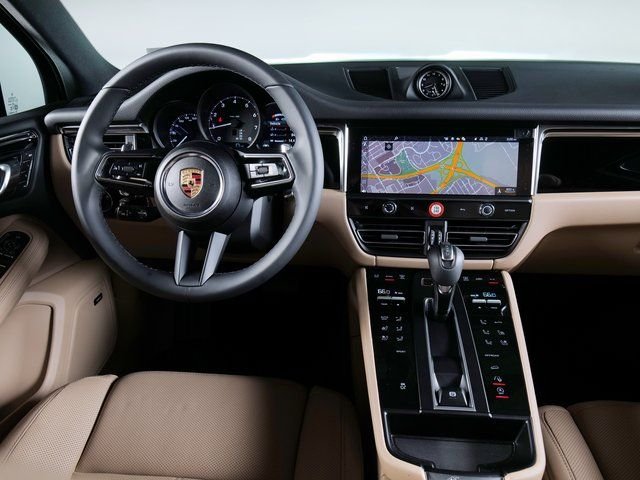 2025 Porsche Macan Base - Photo 16