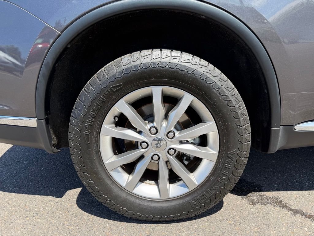Used 2017 Granite Clearcoat Metallic Dodge SXT image 9