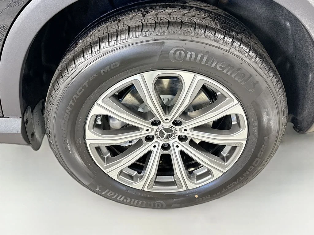 Certified Used 2026 Black Mercedes-Benz GLC 300 image 29