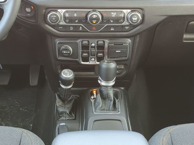 New 2025 Hydro Blue Pearlcoat Jeep Sport S image 26