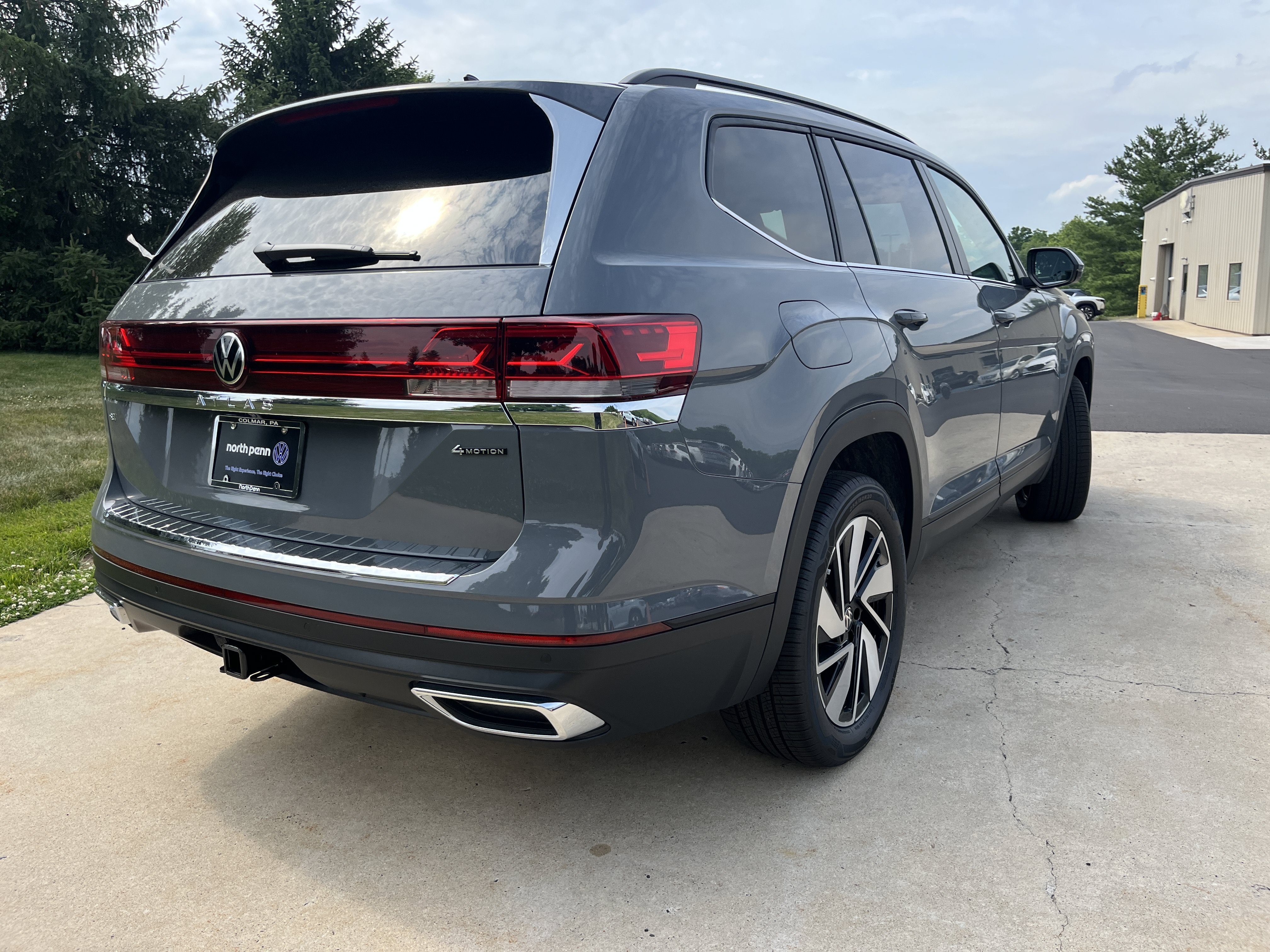 New 2026 Pure Gray Volkswagen 2.0T SE w/Technology image 14