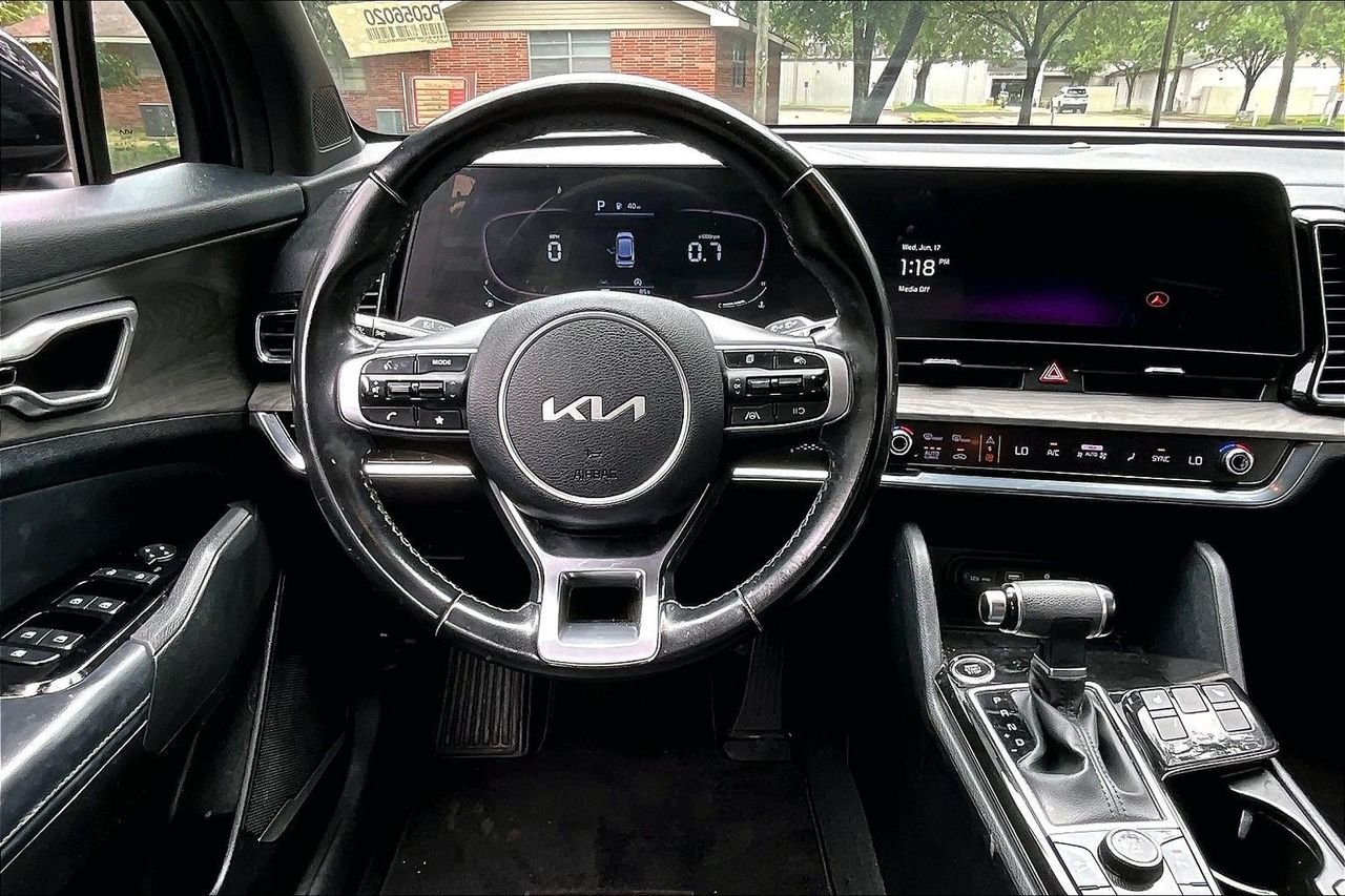 Used 2023 Black Kia X-Line image 8