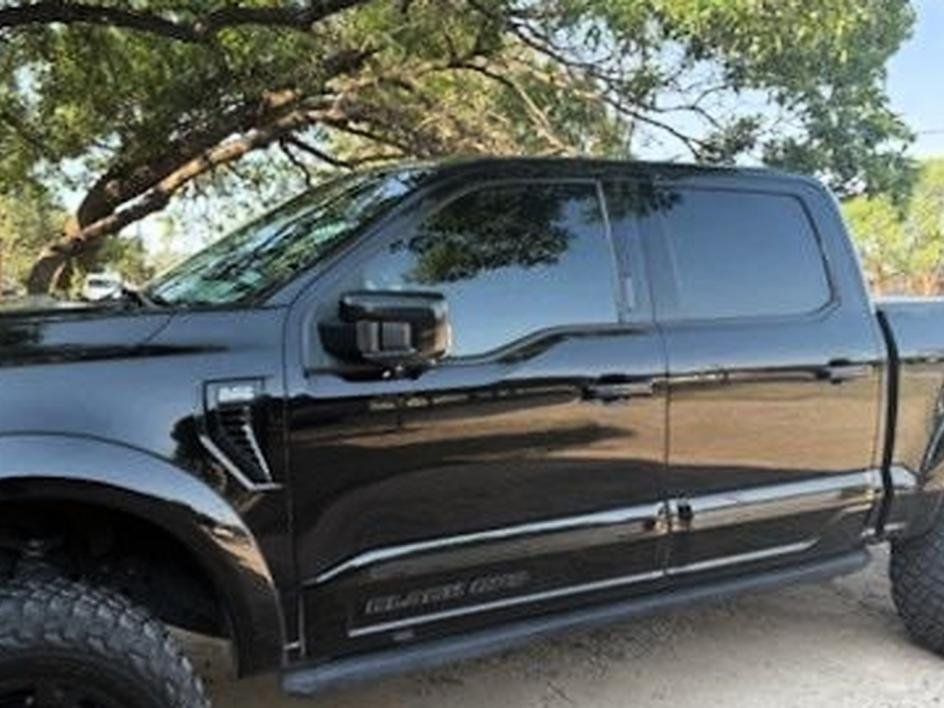 Used 2022 Black Ford Lariat image 1