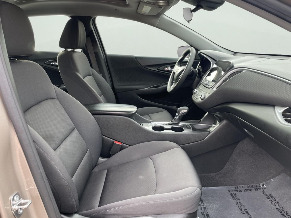 Used 2023 Gray Chevrolet LT image 13