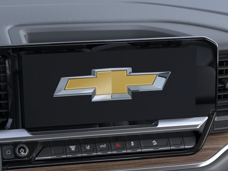 New 2026 Summit White Chevrolet LT image 20