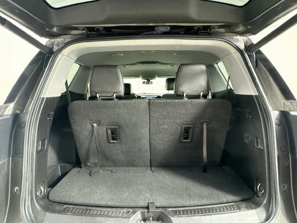 Used 2019 Smokey Quartz Metallic GMC SLT-1 image 30
