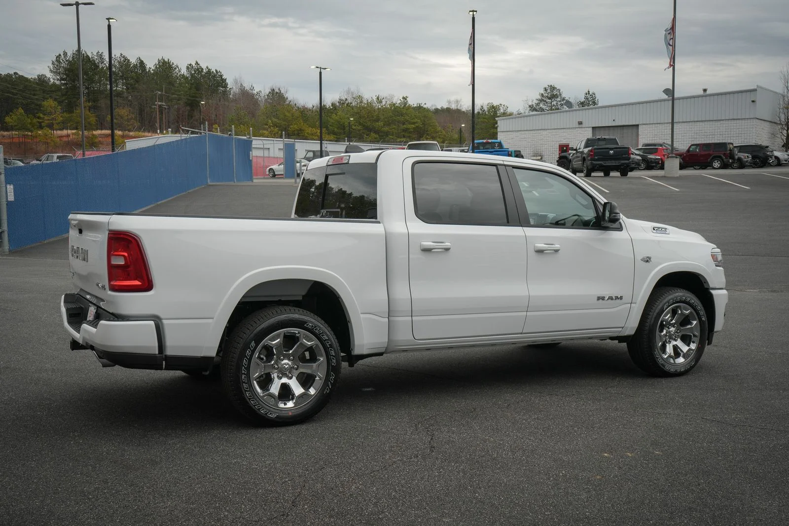 New 2026 Bright White Clear-Coat Exterior Paint RAM Big Horn/Lone Star image 10