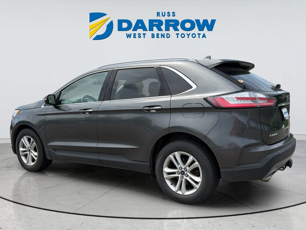 Used 2020 Gray Ford SEL image 3