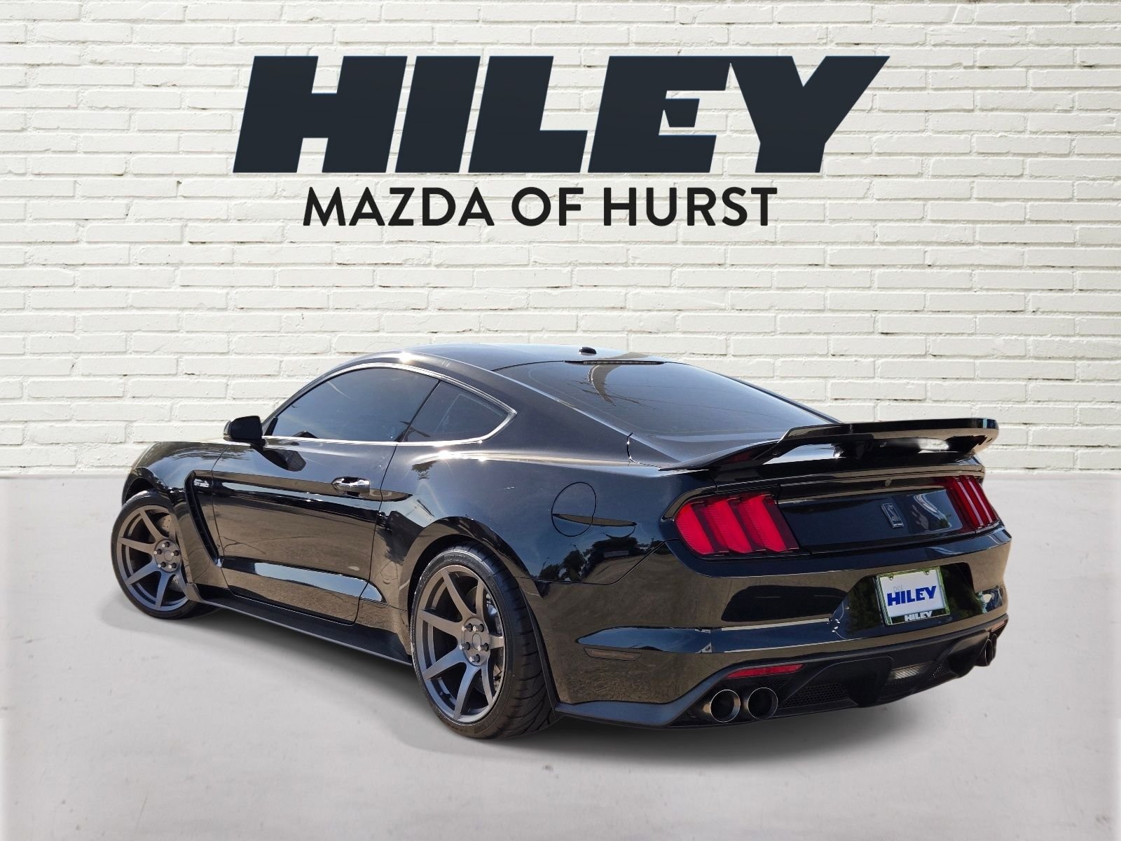Used 2017 Shadow Black Ford Shelby GT350 image 5