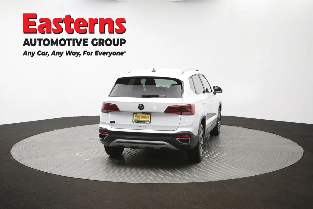 Used 2024 White Volkswagen 1.5T SE image 37