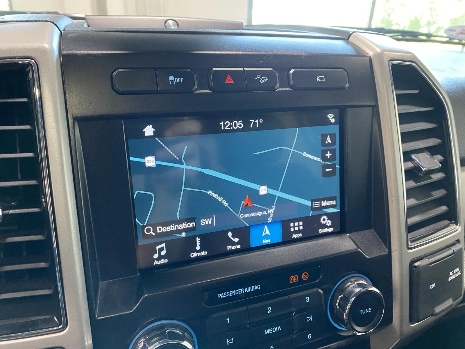 Used 2019 Magnetic Ford LARIAT image 5