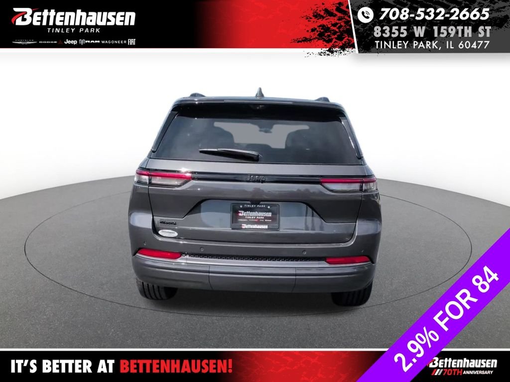 New 2026 Baltic Gray Metallic Clear-Coat Exterior Paint Jeep Limited Reserve image 10