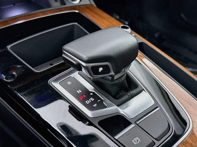 Used 2021  Audi 45 Premium image 16
