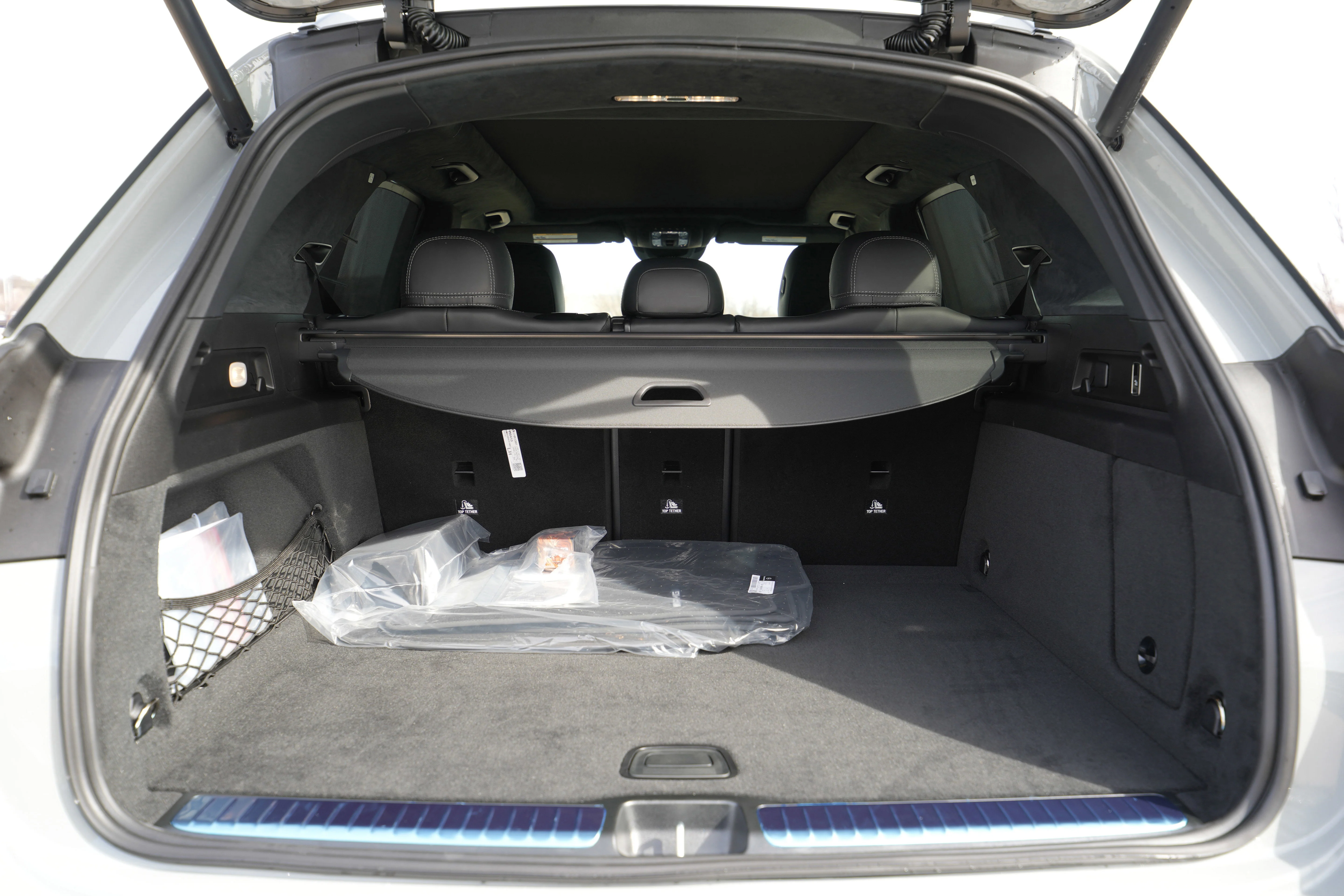 New 2026 MANUFAKTUR Alpine Grey Mercedes-Benz AMG® GLE 63 S image 25