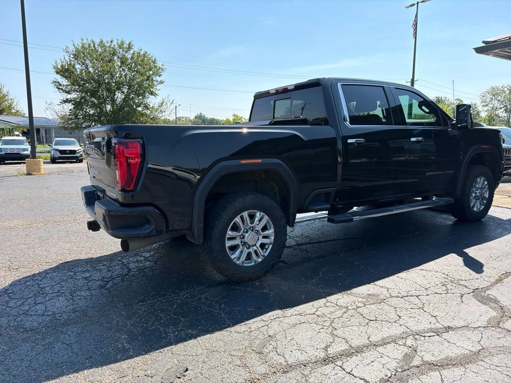 Used 2023 Black GMC Denali image 7