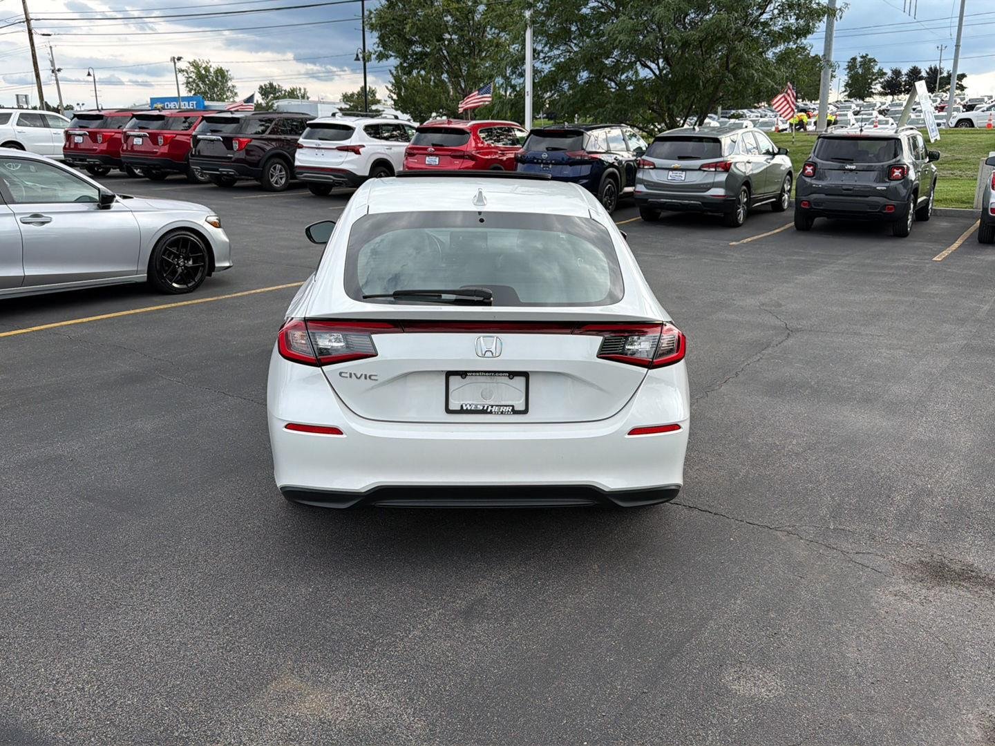 Used 2024 Platinum White Pearl Honda EX-L image 6