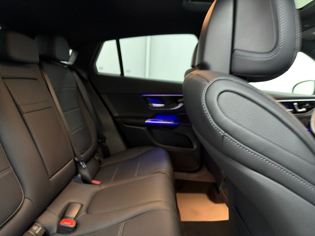New 2026 Black Mercedes-Benz GLC 300 image 27