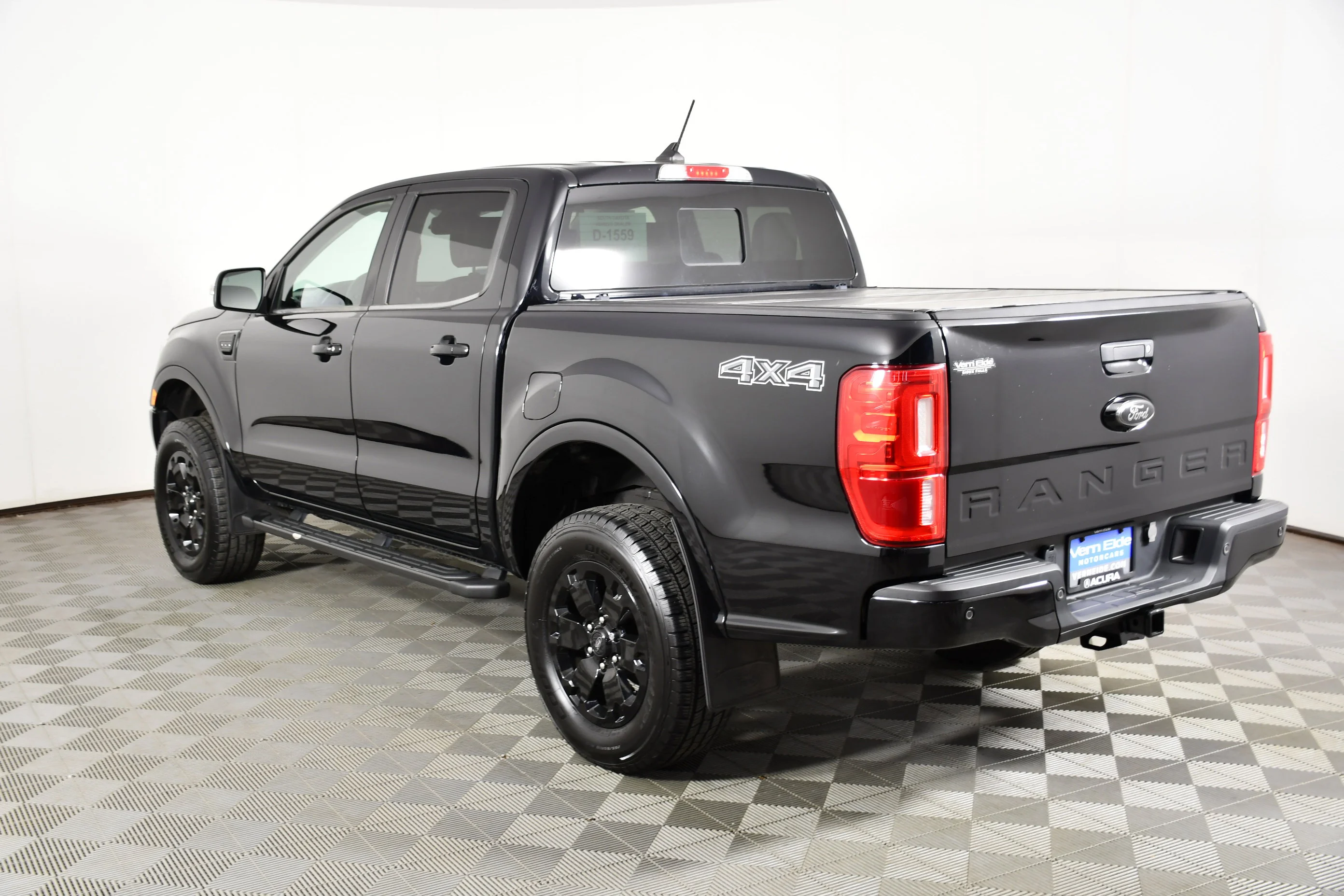 Used 2021 Black Ford LARIAT image 8