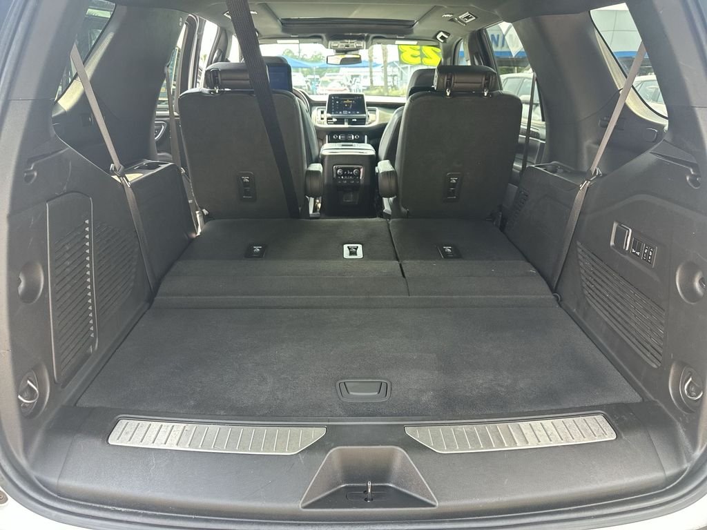 Used 2023 Summit White Chevrolet Z71 image 32