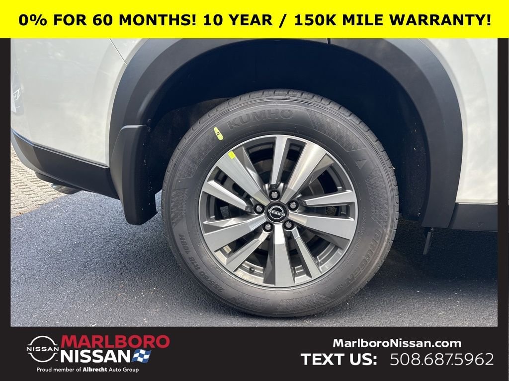 2025 Nissan Pathfinder SL - Photo 9