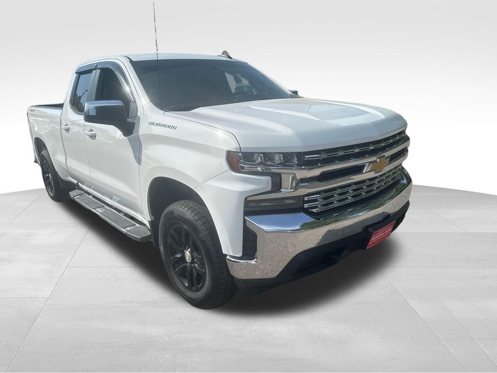 Used 2020 White Chevrolet LT image 31