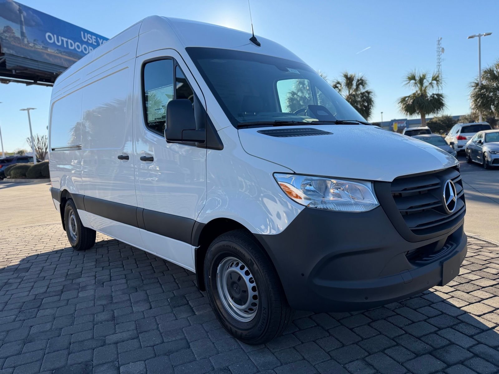 New 2026 Arctic White Mercedes-Benz Cargo 144 WB image 5