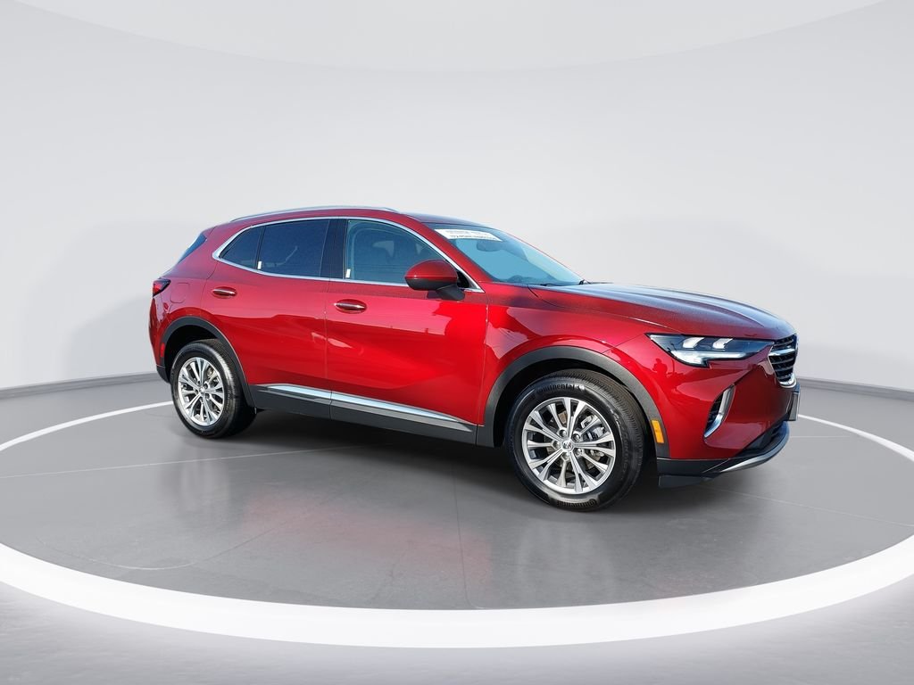 Used 2022 Red Buick Preferred image 2