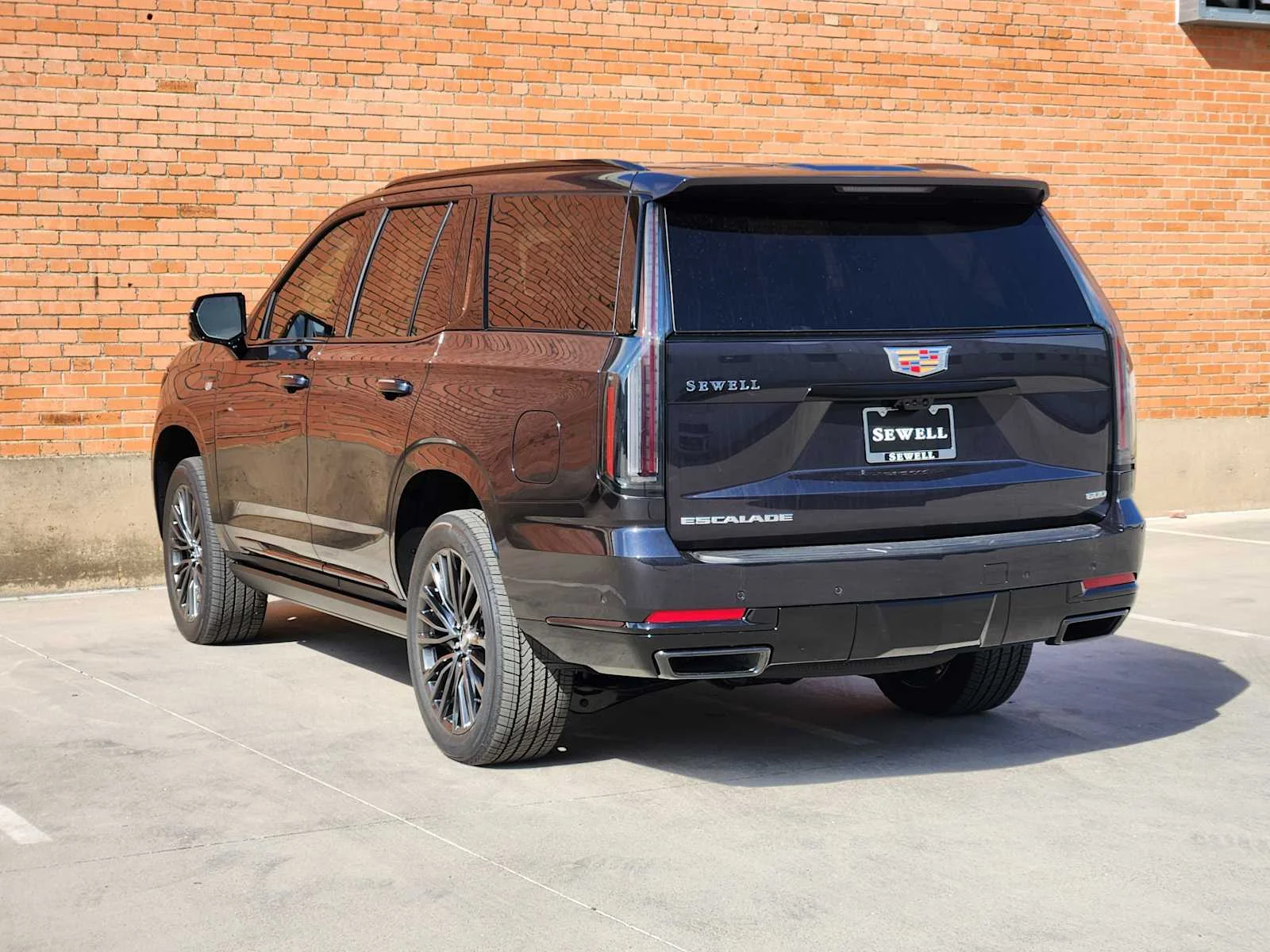 2026 Cadillac Escalade Platinum Sport - Photo 3