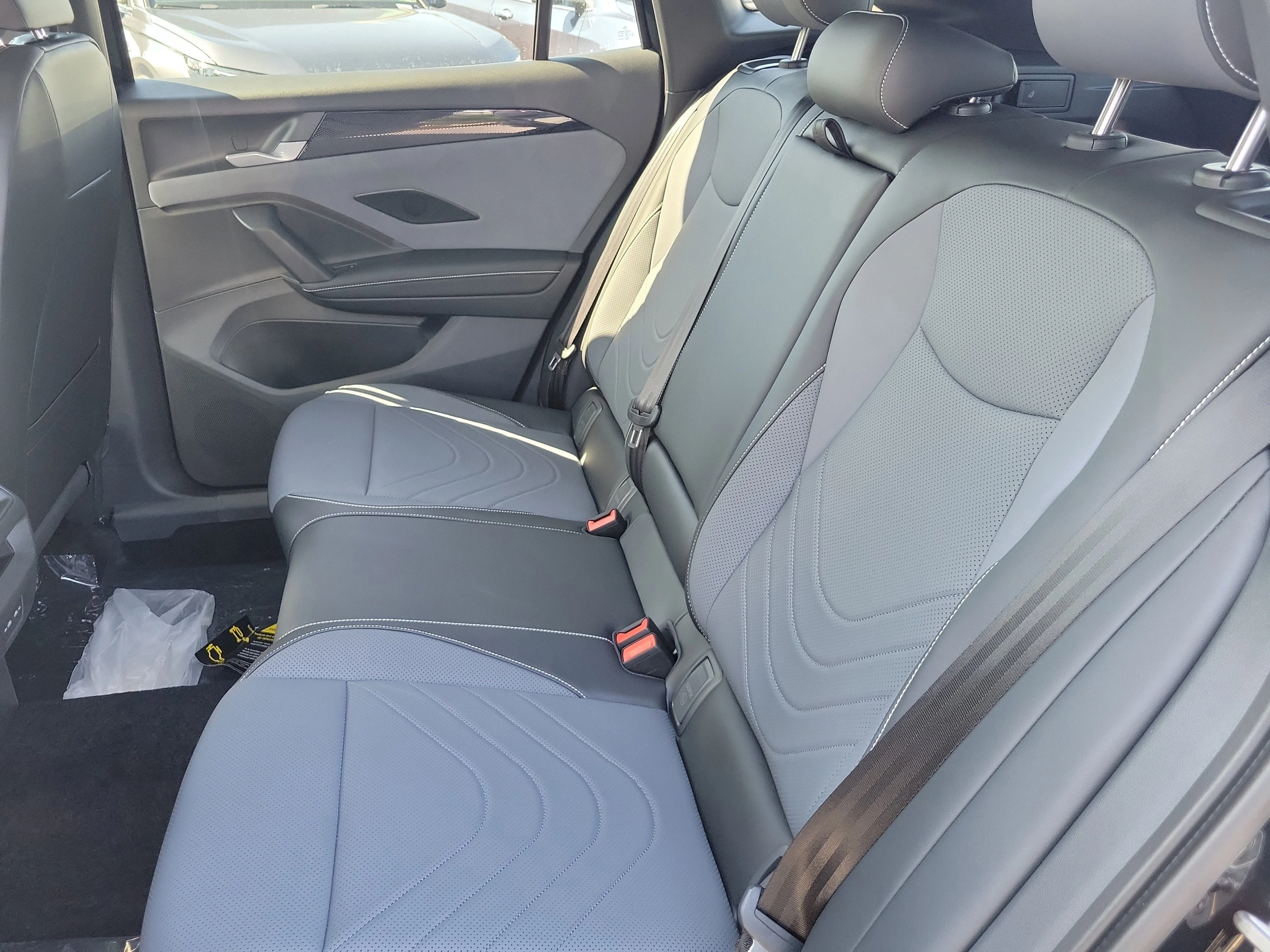2026 Volkswagen Tiguan SE R-LINE BLACK - Photo 15
