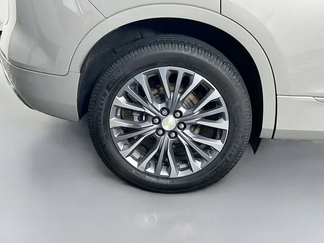 Used 2021 Gray Chevrolet Premier image 41