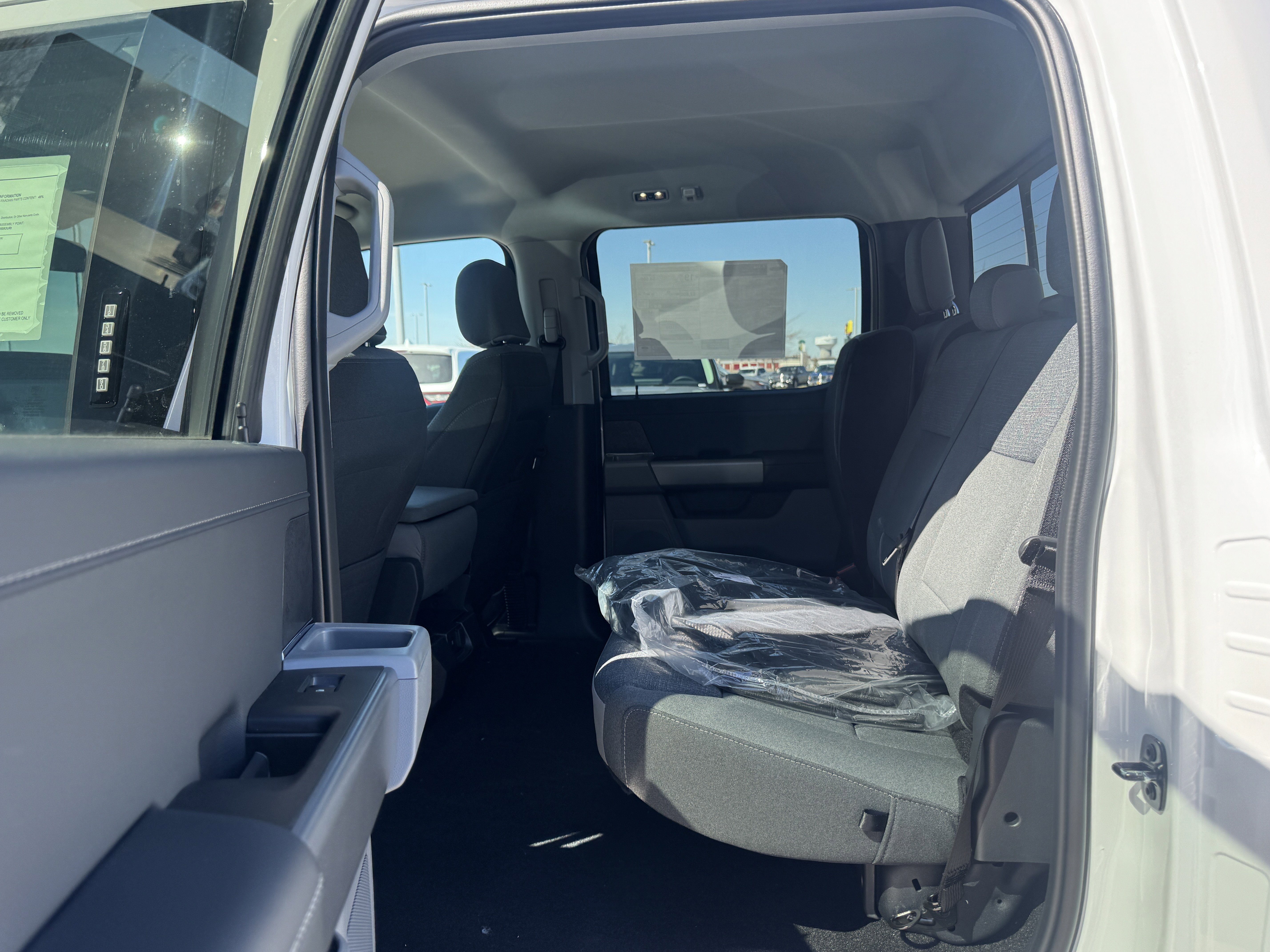 New 2026 Oxford White Ford XLT image 6
