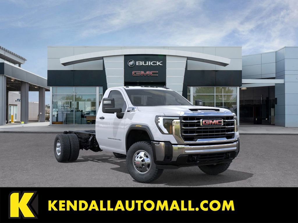 2026 GMC Sierra 4WD Regular Cab Chassis LWB Pro's photo