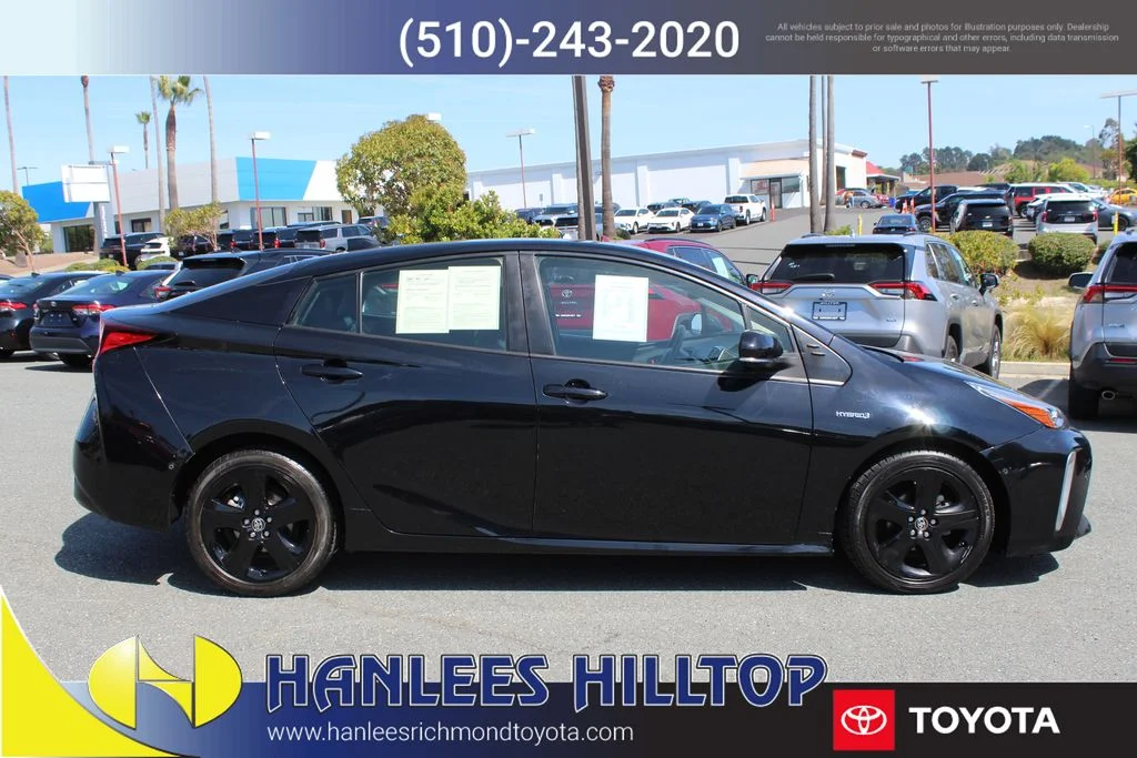Certified Used 2022 Black Toyota XLE image 6