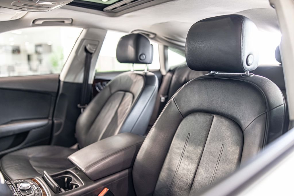 Used 2013 Black Audi 3.0T Premium image 17