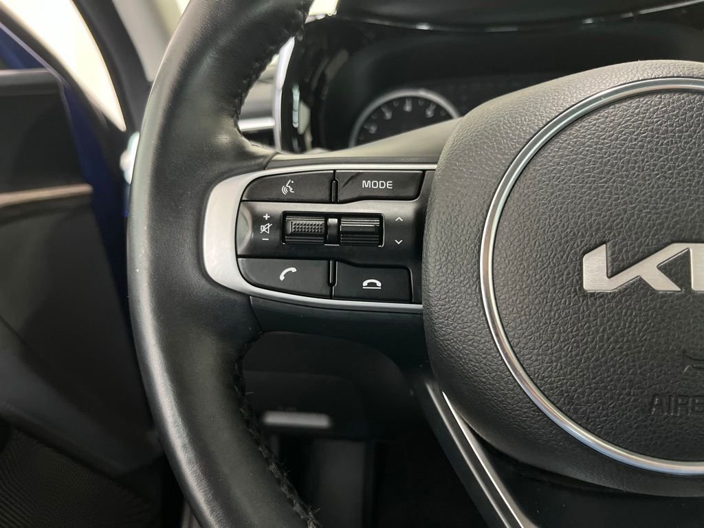 Used 2023 Blue Kia EX image 7
