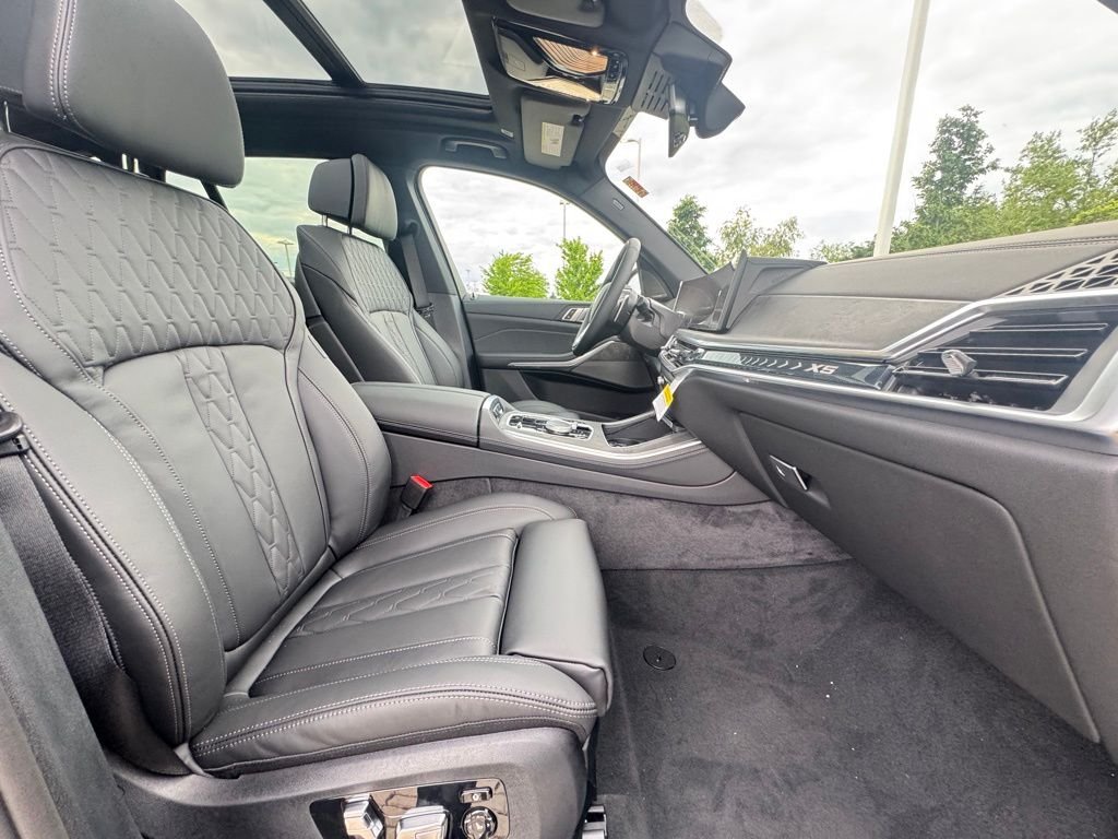 2026 BMW X5 50e - Photo 24