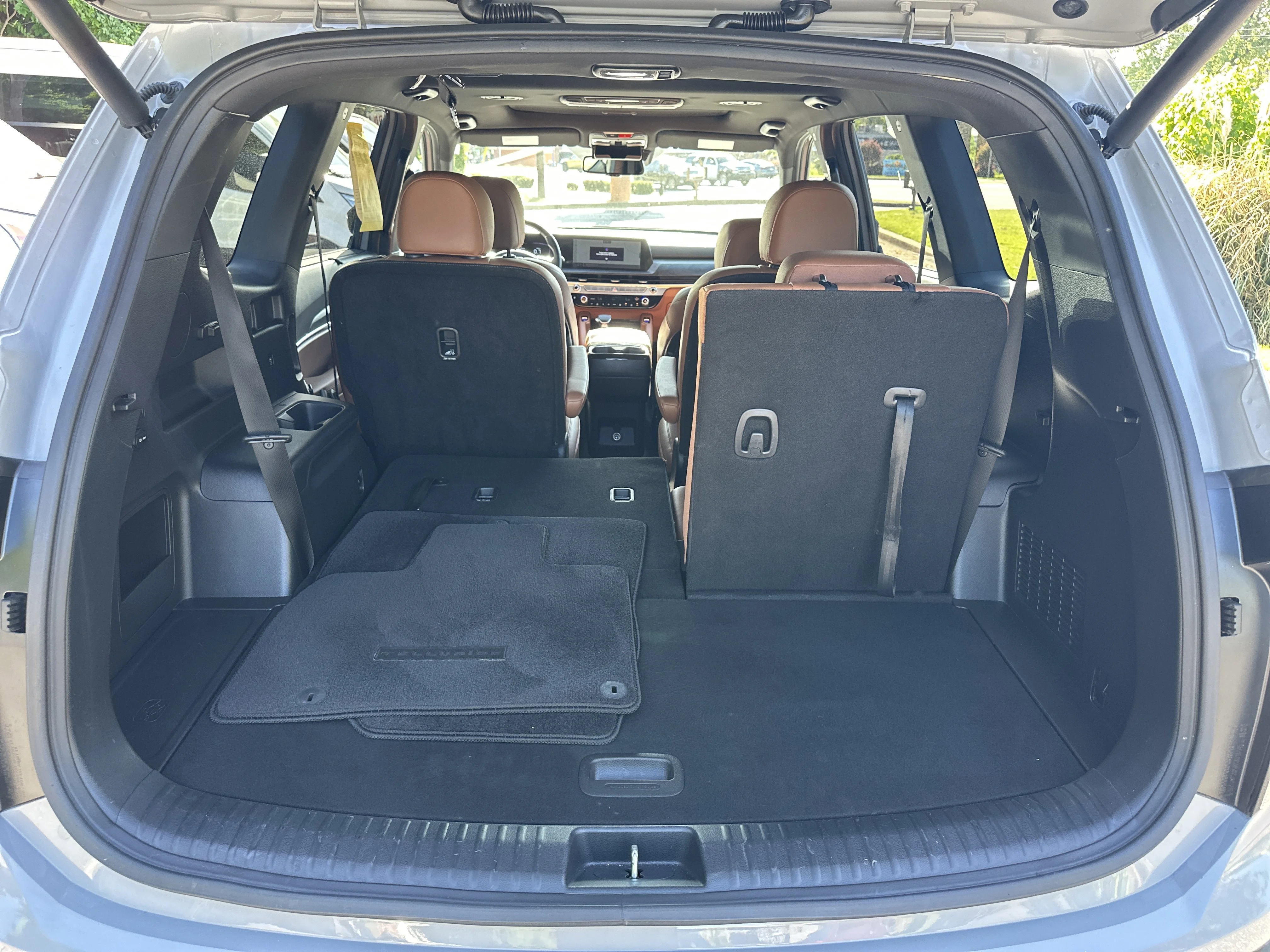 Certified Used 2023 Wolf Gray Kia EX X-Line image 24