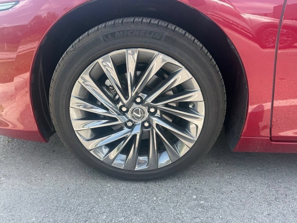 Certified Used 2024 Matador Red Mica Lexus 300h Luxury image 3