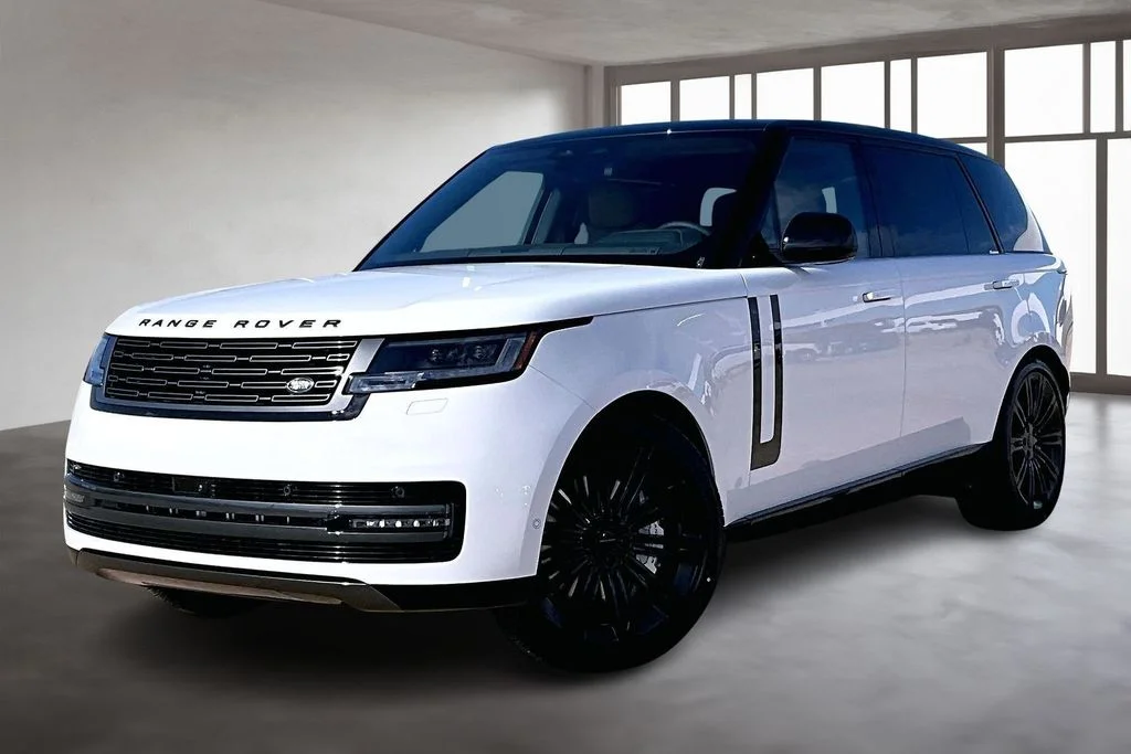 2026 Land Rover Range Rover 4.4 SE LWB 7's photo