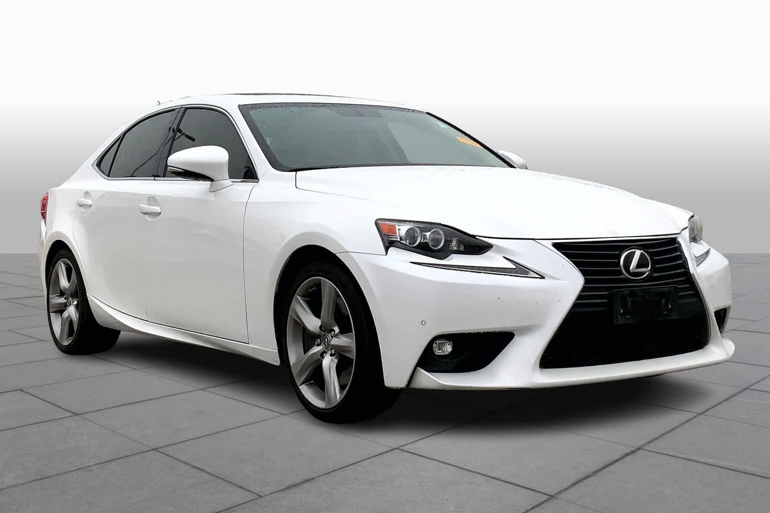 Used 2015 Starfire Pearl Lexus  image 3