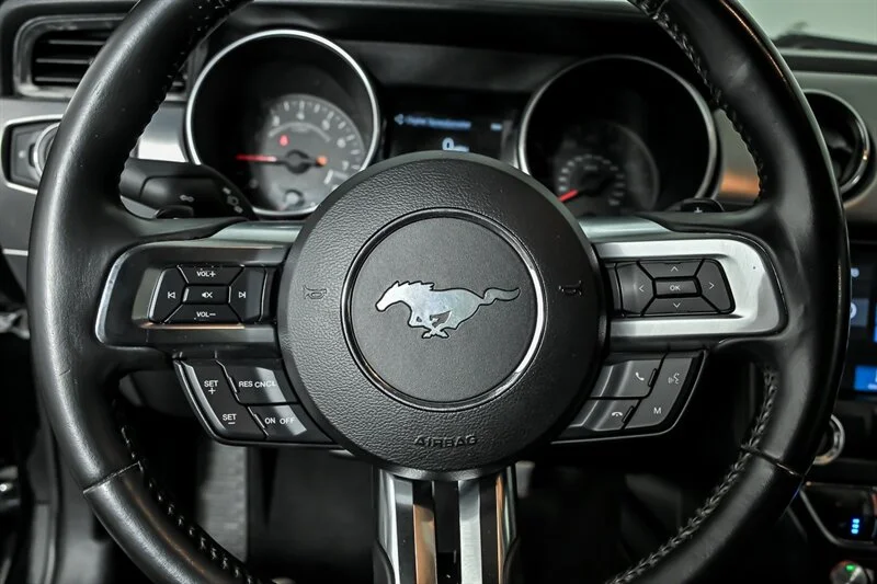 Used 2019 Shadow Black Ford GT image 21