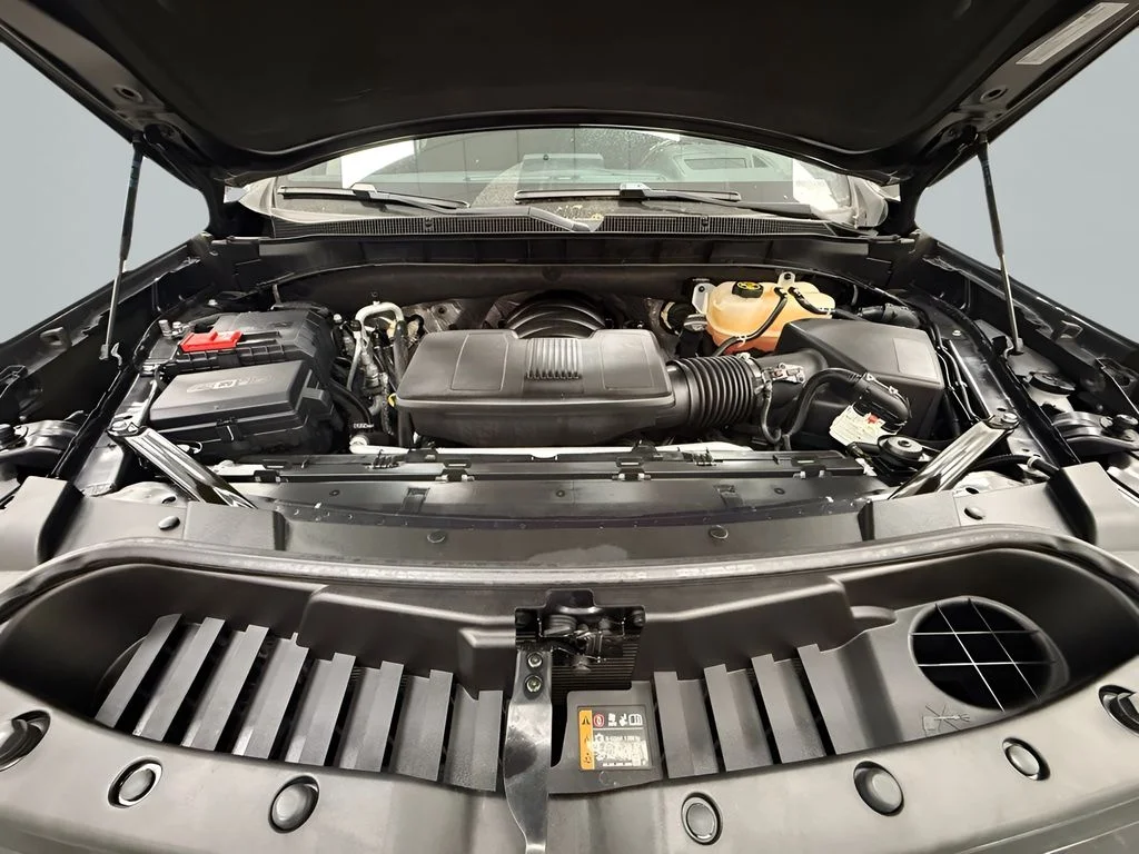 Used 2023 Gray Chevrolet High Country image 26