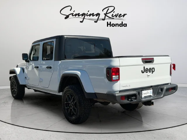 Used 2022 Bright White Clearcoat Jeep Sport image 5