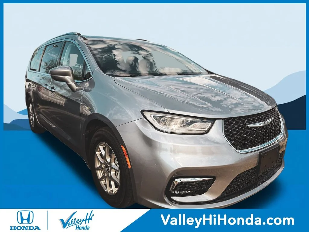 Used 2021 Silver Chrysler Touring L image 1